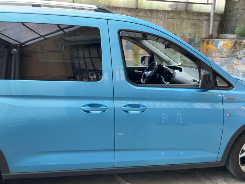 Ford Grand Tourneo Connect 2.0 TDCi EcoBlue Active 2024 – снимка 10