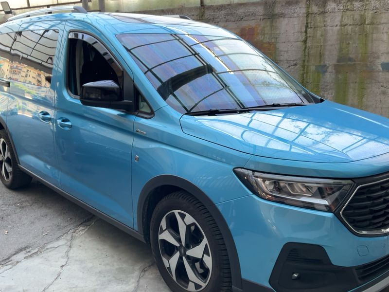 Ford Grand Tourneo Connect 2.0 TDCi EcoBlue Active 2024 – снимка 12