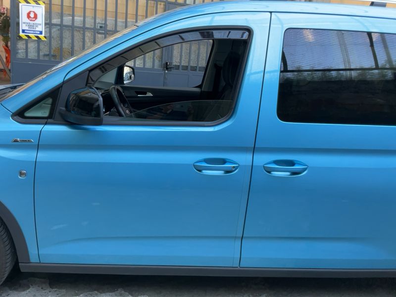 Ford Grand Tourneo Connect 2.0 TDCi EcoBlue Active 2024 – снимка 4