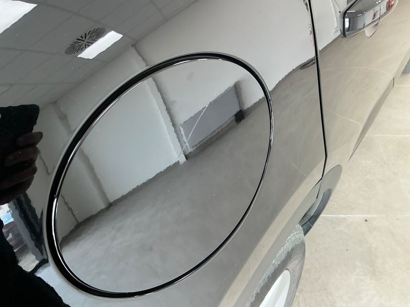 Jaguar E-Pace D150 S AWD 2019 – снимка 21