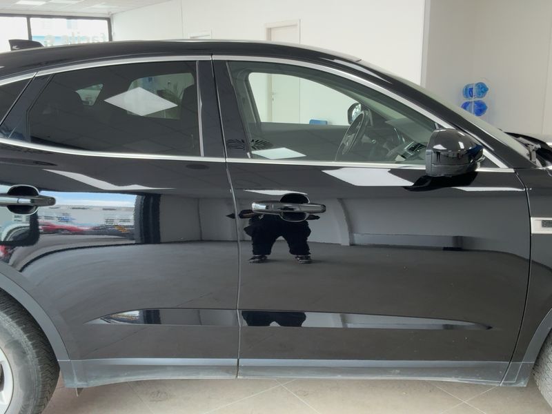 Jaguar E-Pace D150 S AWD 2019 – снимка 10