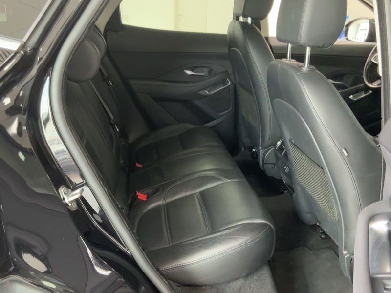 Jaguar E-Pace D150 S AWD 2019 – снимка 19