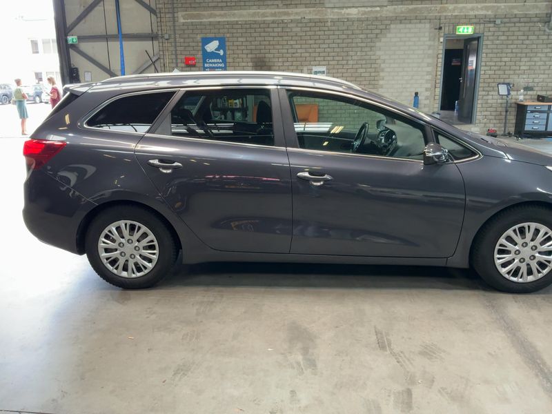 Kia cee'd 1.6 GDI Edition 7 2015 – снимка 10