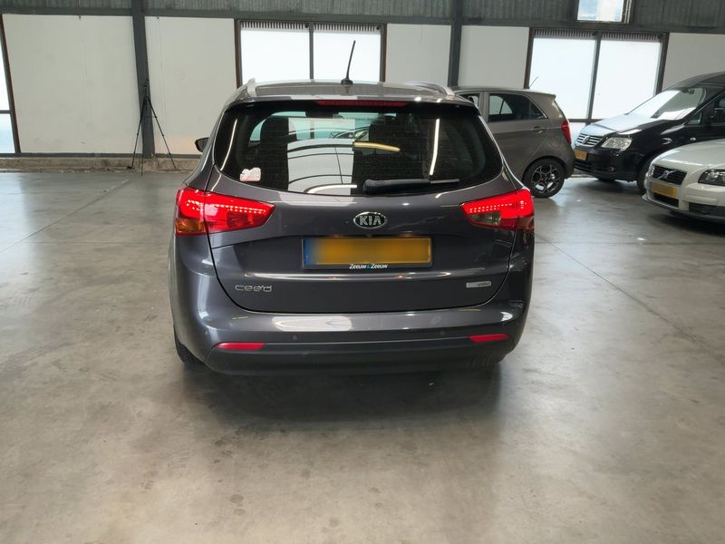 Kia cee'd 1.6 GDI Edition 7 2015 – снимка 7