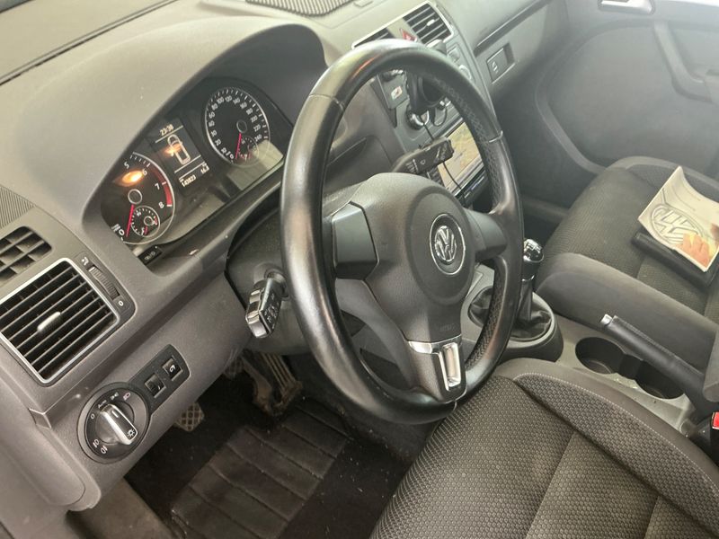 Volkswagen Touran 1.4 TSI Comfortline 2014 – снимка 40