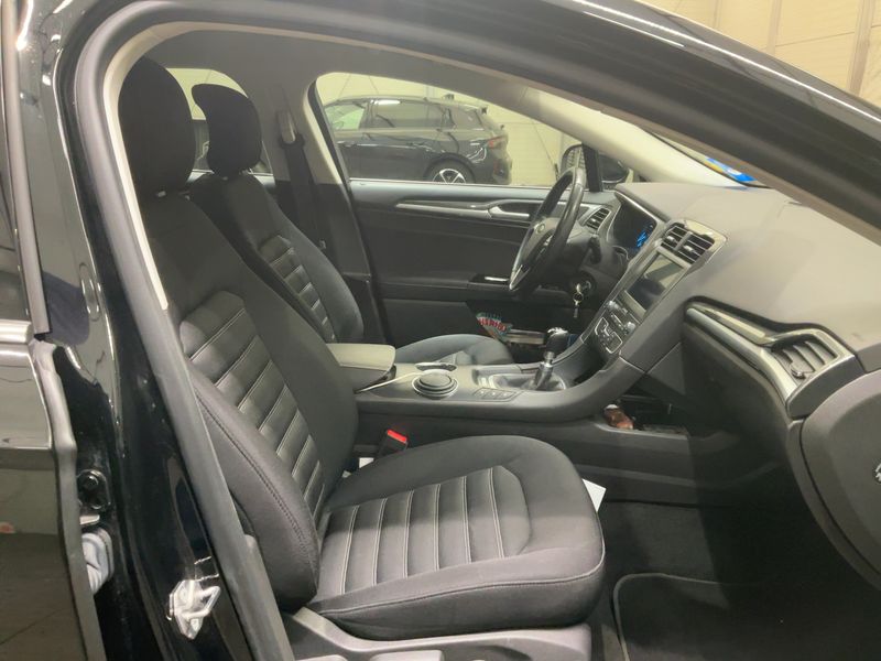 Ford Mondeo 2.0 TDCi EcoBlue Business Edition 2019 – снимка 16