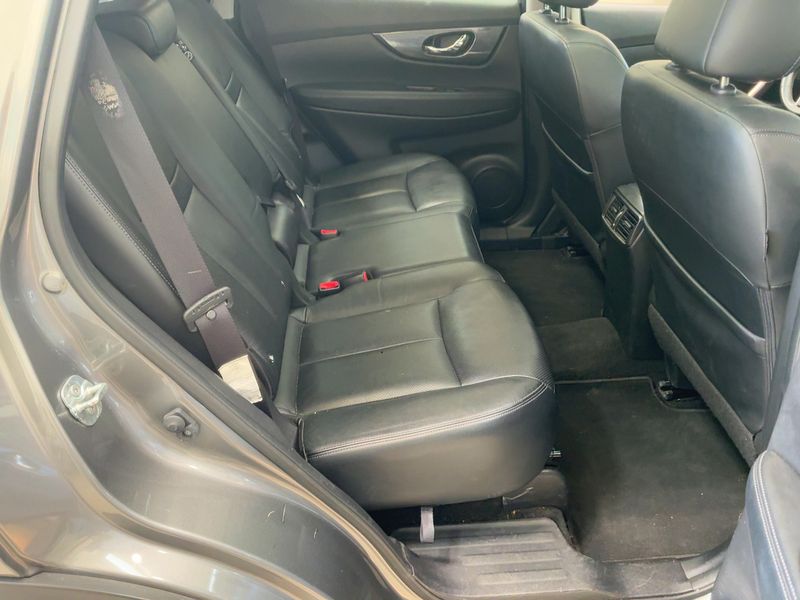 Nissan X-Trail 2.0 dCi Tekna 4x4 2017 – снимка 19