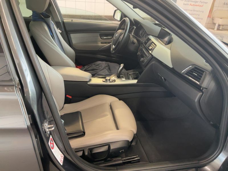 BMW 3er 335i xDrive 2013 – снимка 17