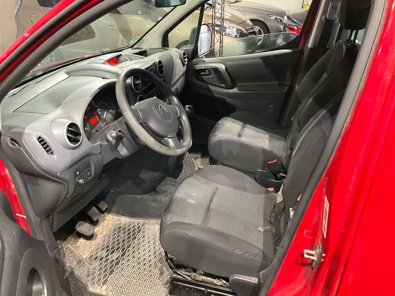 Citroen Berlingo 1.6 HDi Attraction 2011 – снимка 3