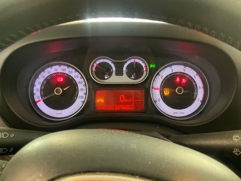 Fiat 500L 1.6 JTDM Lounge 2014 – снимка 4