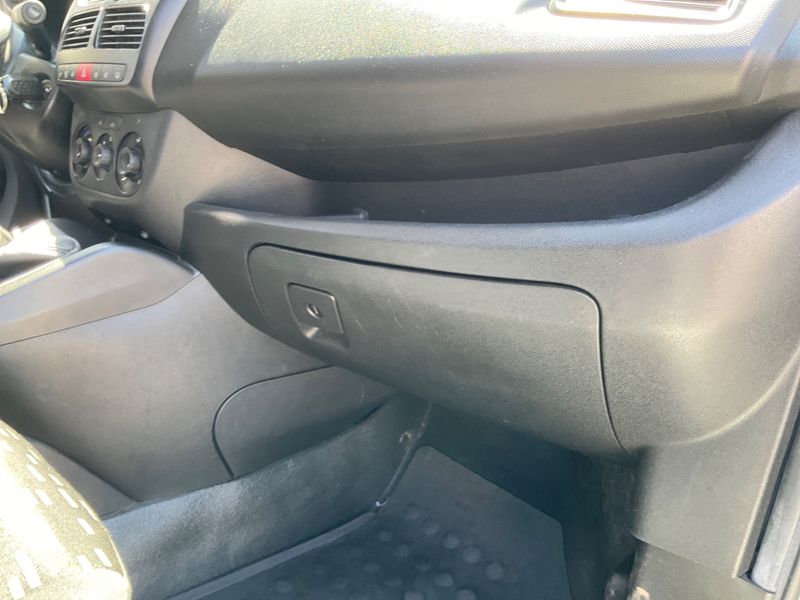 Opel Combo 1.4 Turbo Kasten L1H1 2,4t 2015 – снимка 26
