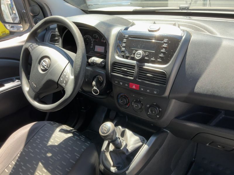 Opel Combo 1.4 Turbo Kasten L1H1 2,4t 2015 – снимка 17