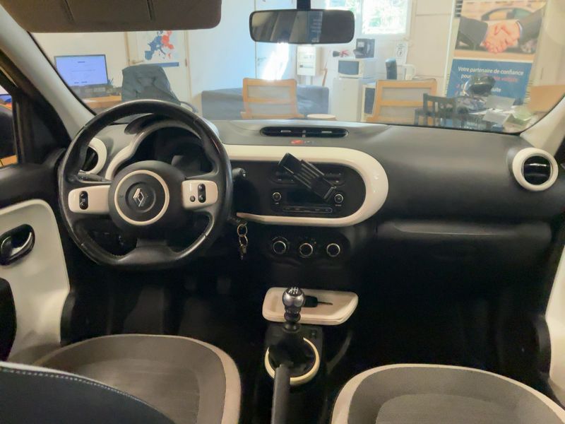 Renault Twingo 0.9 TCe Intens 2018 – снимка 17