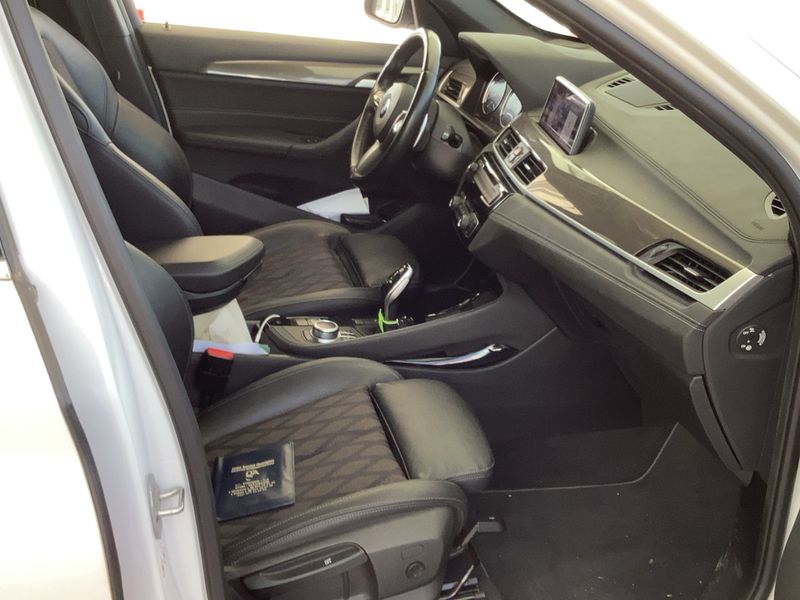 BMW X1 sDrive 18d xLine 2021 – снимка 16