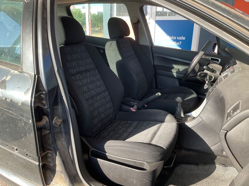 Peugeot 307 1.6 HDi X Line 2005 – снимка 3