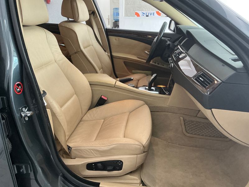 BMW 5er 530i 2008 – снимка 16