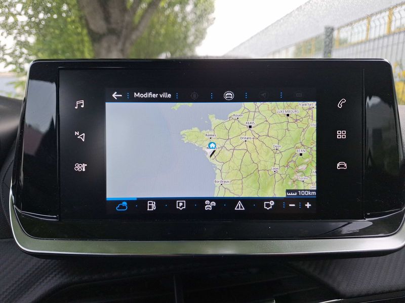 Peugeot 208 1.2 PureTech Active Pack 2022 – снимка 13