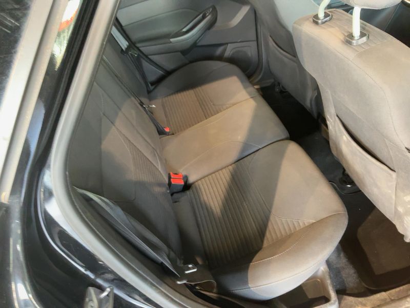 Ford Focus 1.5 TDCi Titanium 2015 – снимка 20