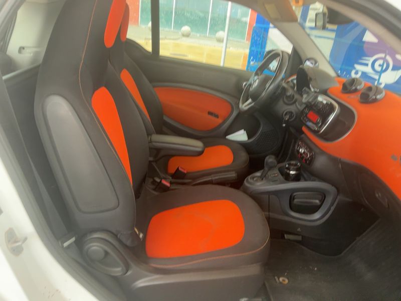 Smart fortwo 0.9 Turbo Basis passion 2016 – снимка 16