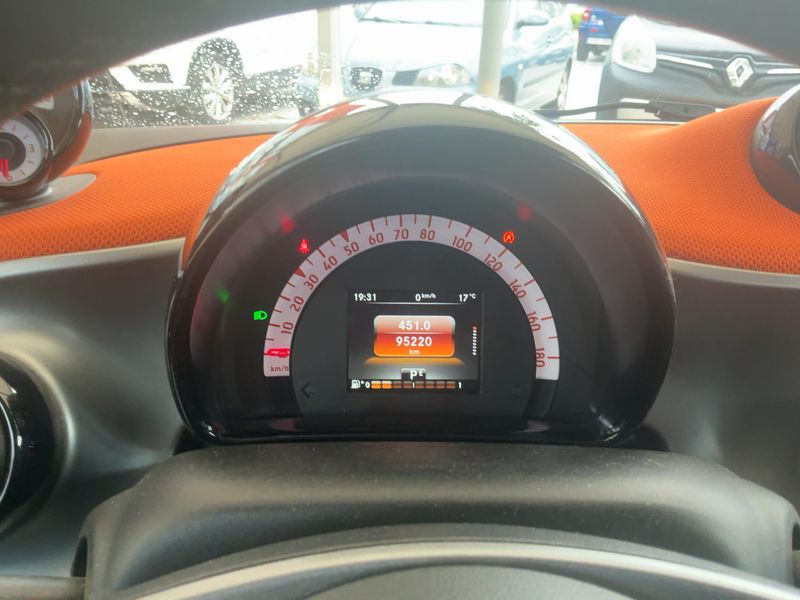 Smart fortwo 0.9 Turbo Basis passion 2016 – снимка 18