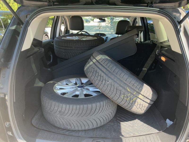 Ford Kuga 2.0 TDCi Titanium 2015 – снимка 16