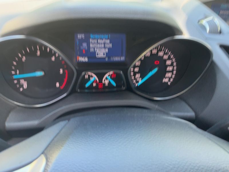 Ford Kuga 2.0 TDCi Titanium 2015 – снимка 19