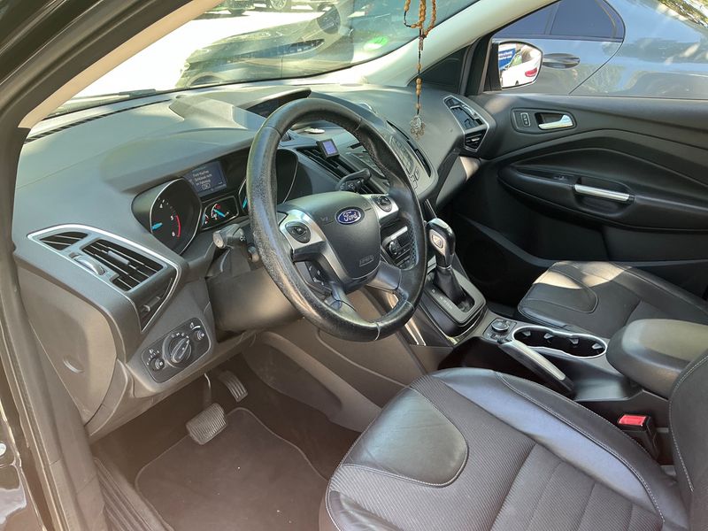 Ford Kuga 2.0 TDCi Titanium 2015 – снимка 31