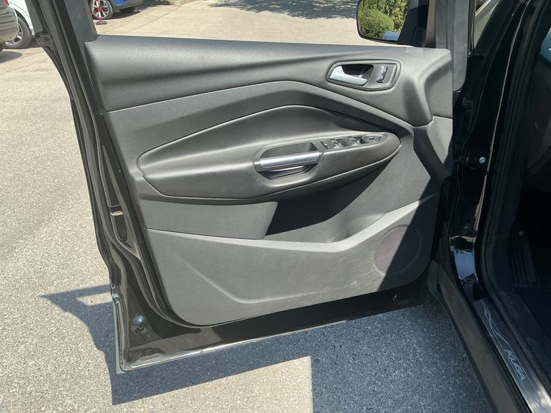 Ford Kuga 2.0 TDCi Titanium 2015 – снимка 29