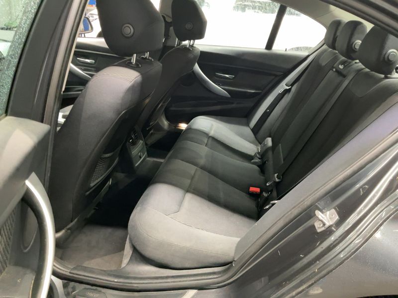 BMW 3er 318d 2014 – снимка 19