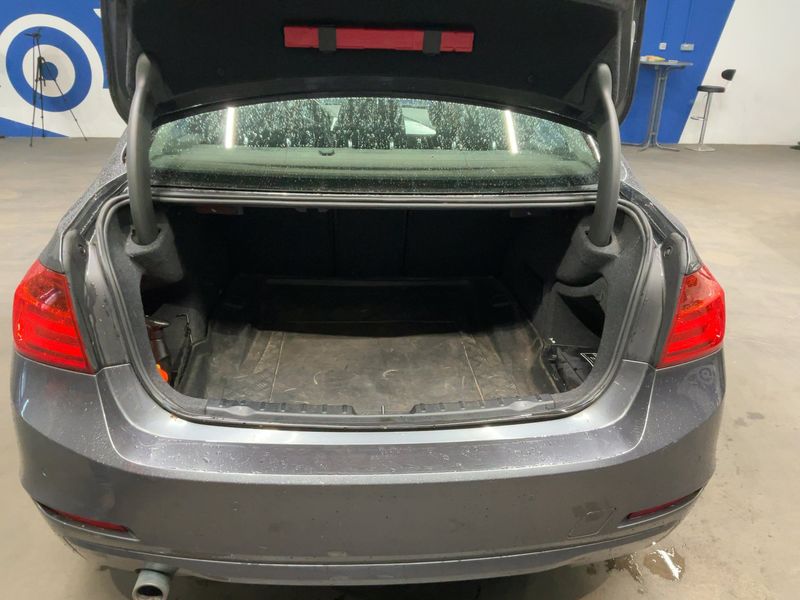 BMW 3er 318d 2014 – снимка 15
