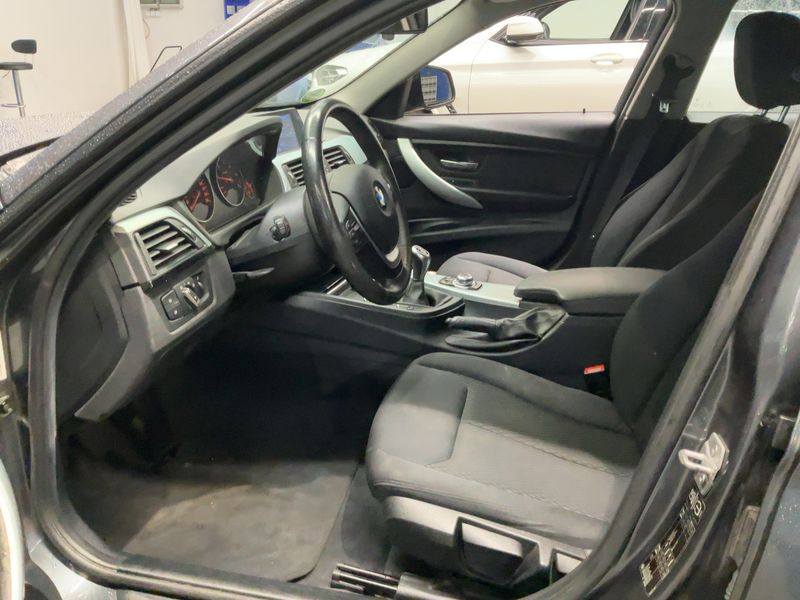 BMW 3er 318d 2014 – снимка 16