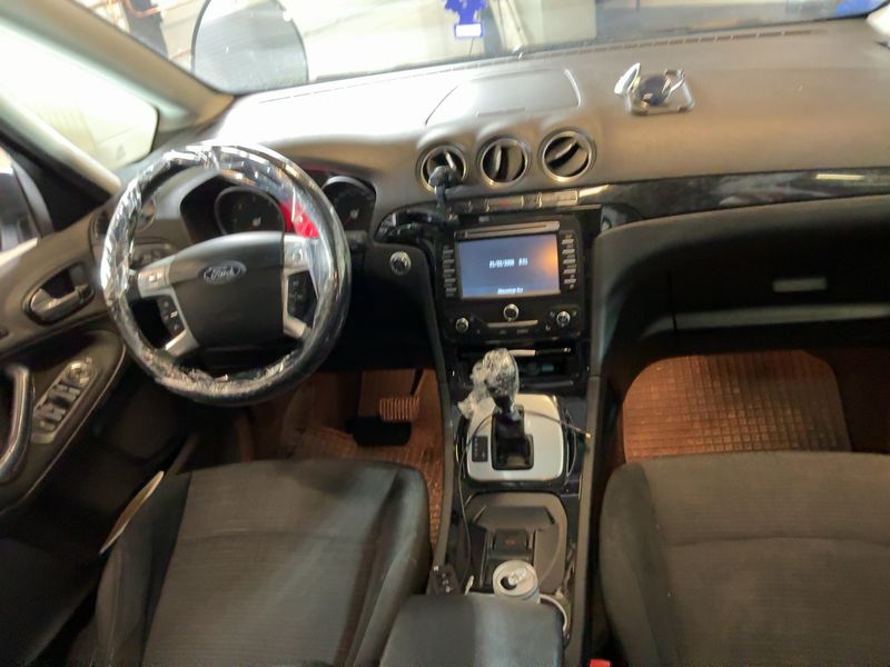 Ford Galaxy 2.0 TDCi Titanium 2014 – снимка 18