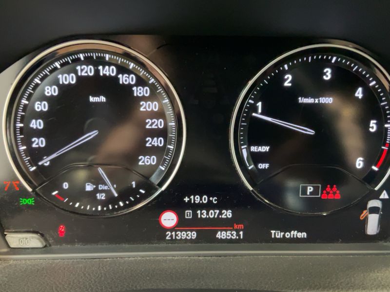 BMW 2er 220d Gran Tourer xDrive Luxury Line 2018 – снимка 19