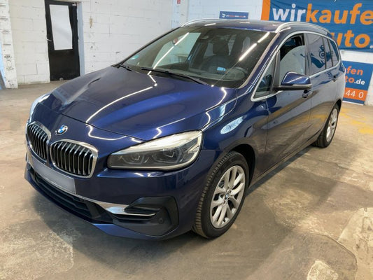 BMW 2er 220d Gran Tourer xDrive Luxury Line 2018 – снимка 1