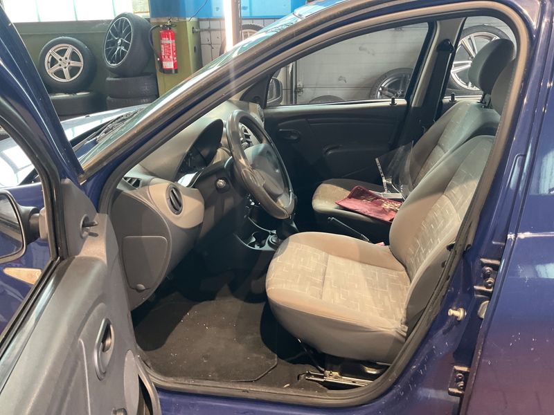 Dacia Sandero 1.4 Basis 2009 – снимка 3