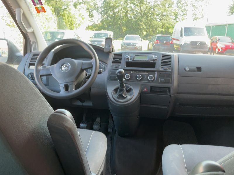 Volkswagen T5 Multivan 2.0 TDI Startline 2011 – снимка 18