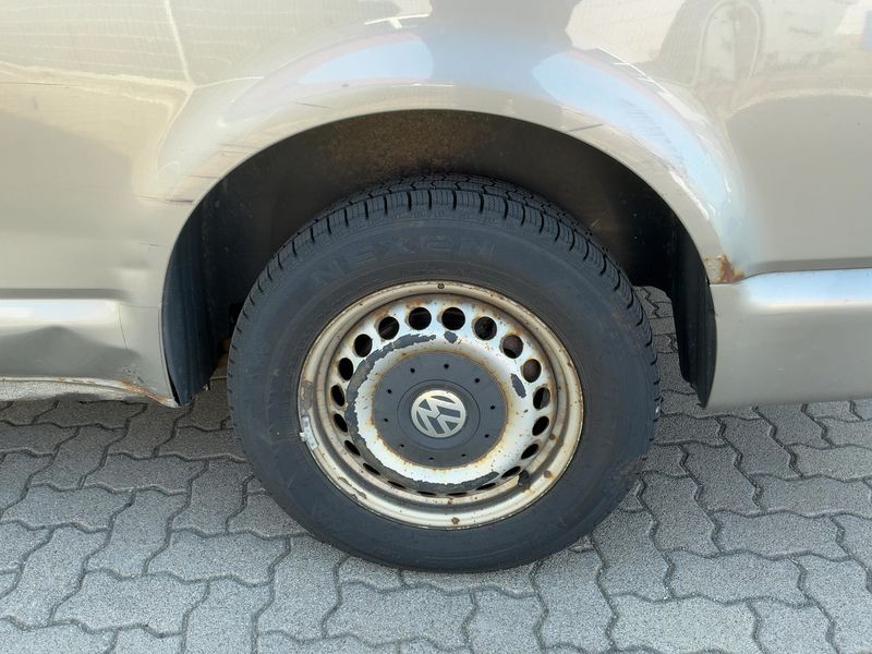 Volkswagen T5 Multivan 2.0 TDI Startline 2011 – снимка 5
