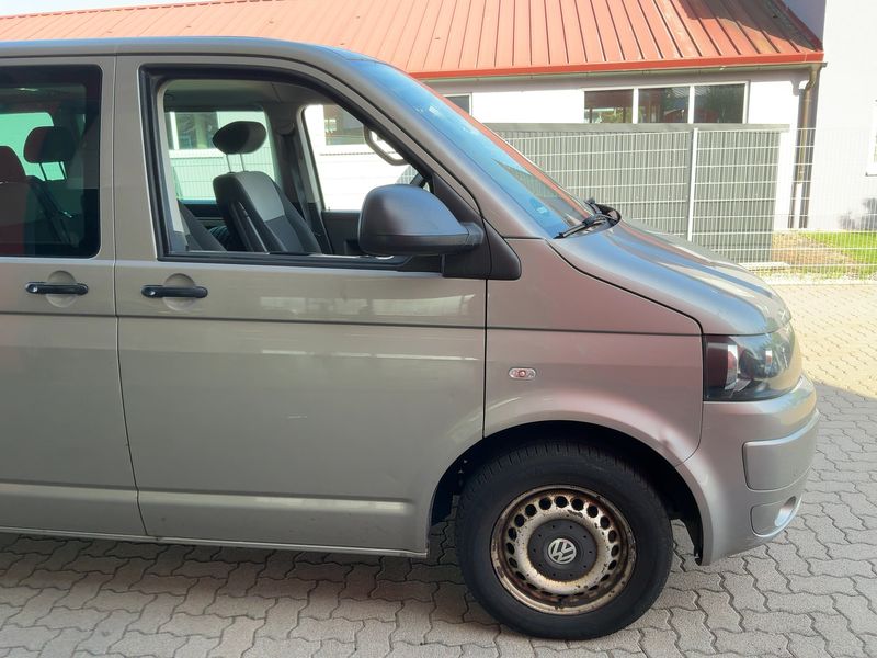 Volkswagen T5 Multivan 2.0 TDI Startline 2011 – снимка 12