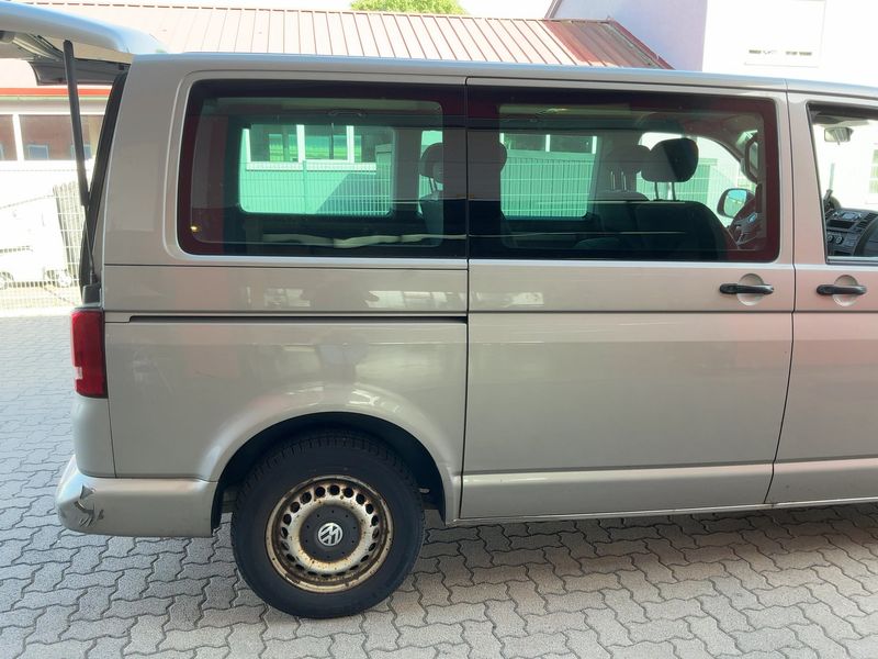 Volkswagen T5 Multivan 2.0 TDI Startline 2011 – снимка 8
