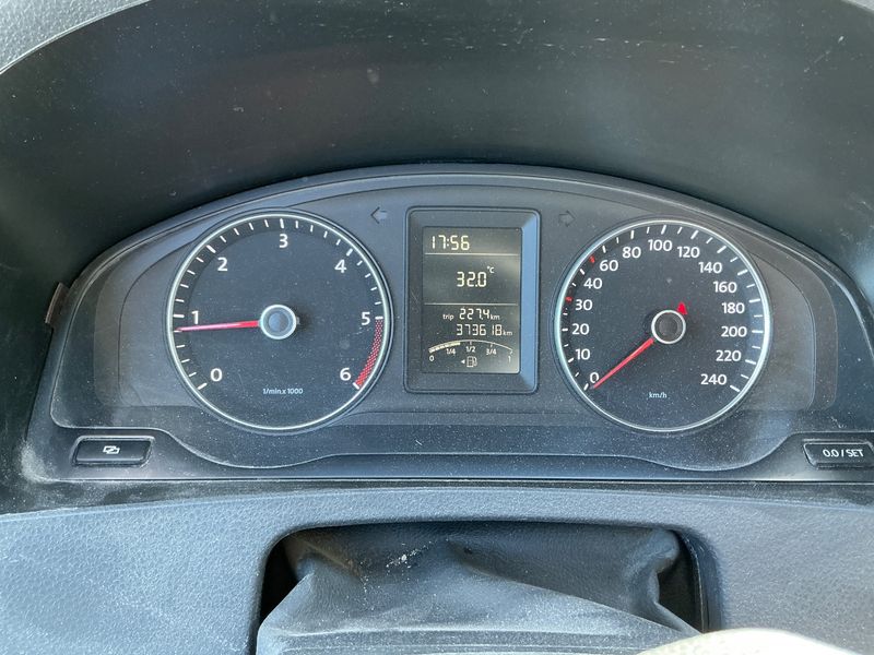 Volkswagen T5 Multivan 2.0 TDI Startline 2011 – снимка 19