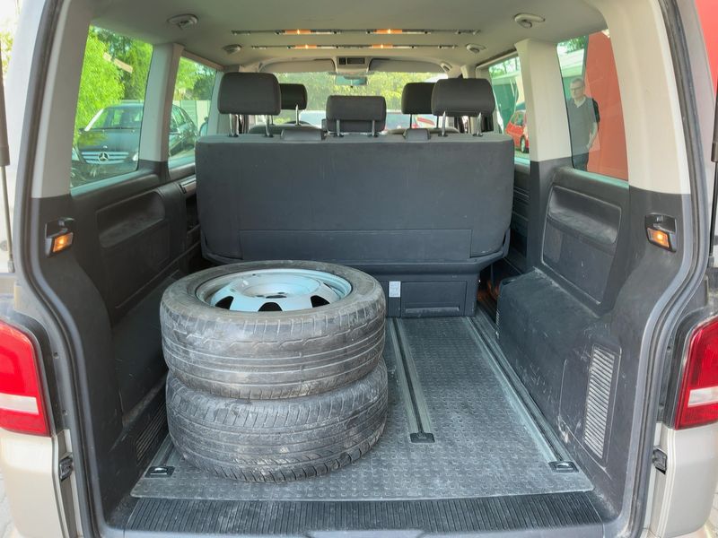 Volkswagen T5 Multivan 2.0 TDI Startline 2011 – снимка 16
