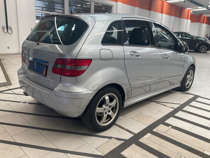 Mercedes-Benz B-Klasse B 200 CDI Standard 2006 – снимка 2