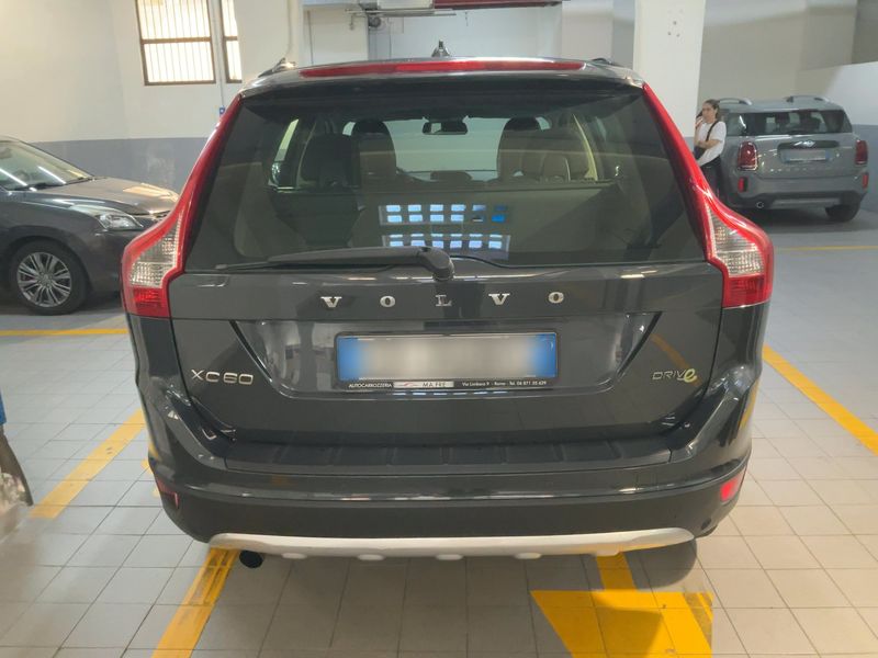 Volvo XC60 2.0 DRIVe Momentum 2010 – снимка 7