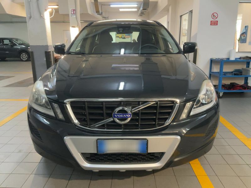 Volvo XC60 2.0 DRIVe Momentum 2010 – снимка 14