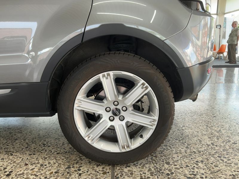 Land Rover Evoque 2.2 Td4 Pure 2012 – снимка 5