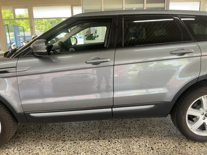 Land Rover Evoque 2.2 Td4 Pure 2012 – снимка 4