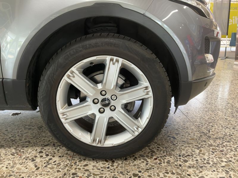 Land Rover Evoque 2.2 Td4 Pure 2012 – снимка 11