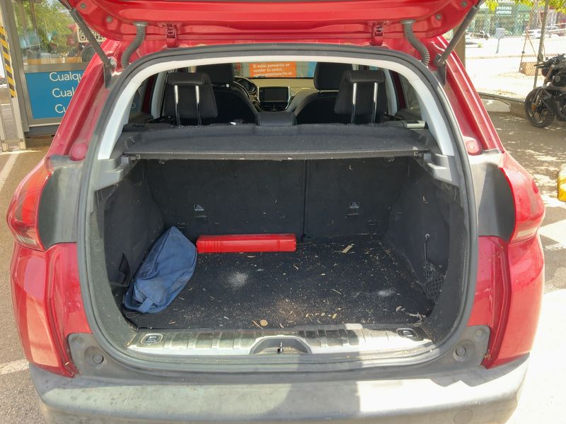 Peugeot 2008 1.6 Blue-HDi Allure 2016 – снимка 15