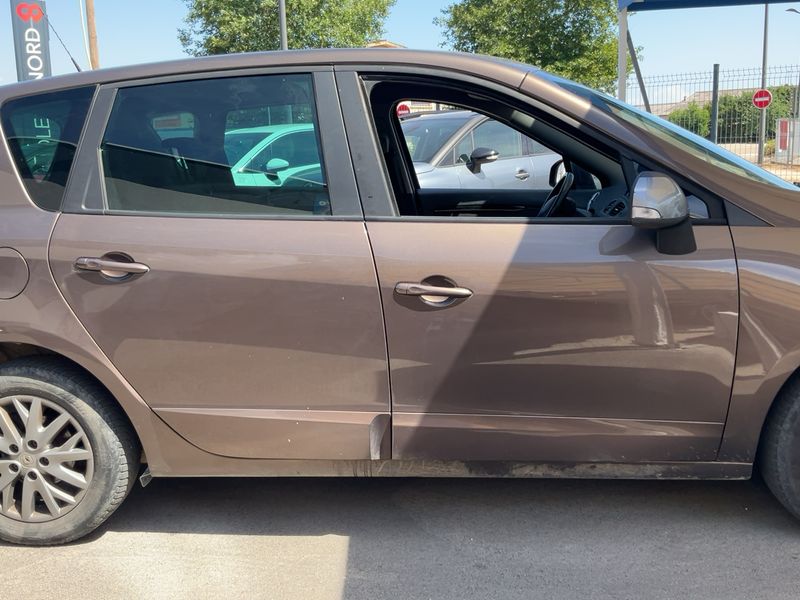 Renault Scenic 1.2 TCe Energy Limited 2013 – снимка 10