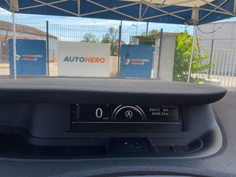 Renault Scenic 1.2 TCe Energy Limited 2013 – снимка 18